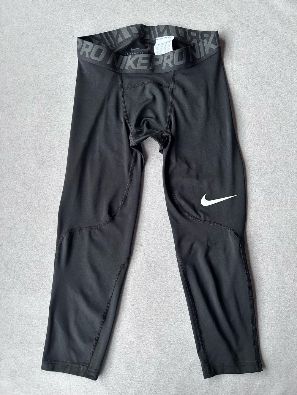 Nike Pro ~ Dri-Fit Compression Tights ~ Black ~ Men’s Size Small